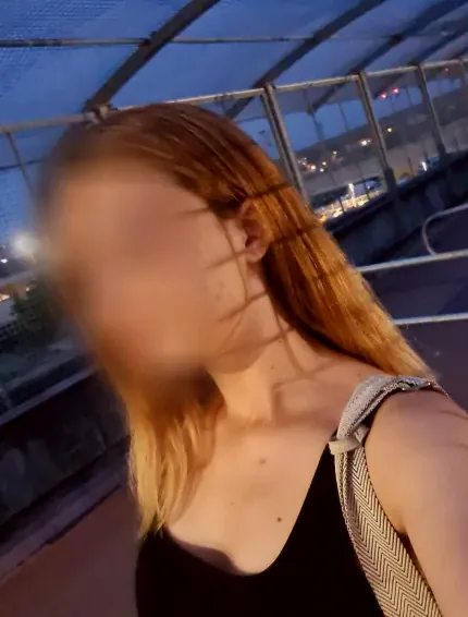 Amelie, 23