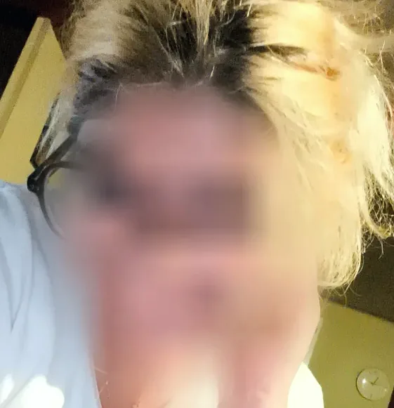 Anna, 35