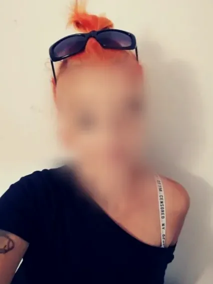 Emilia, 35