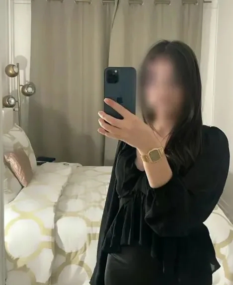 Helena, 21