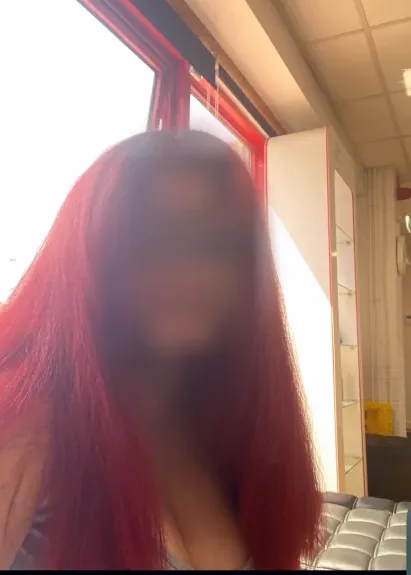 Jasmin, 19