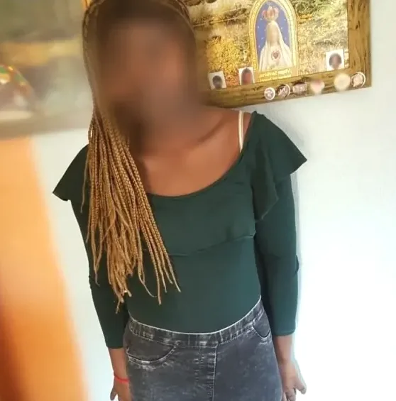 Laura, 36