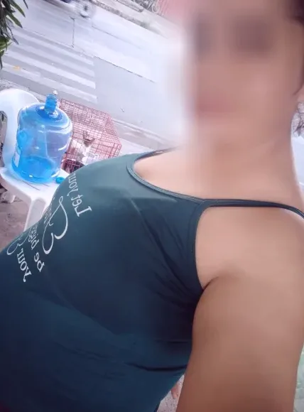 Laura, 29