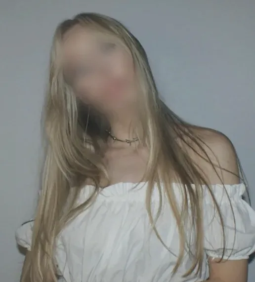 Marina, 20