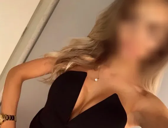 Melanie, 30