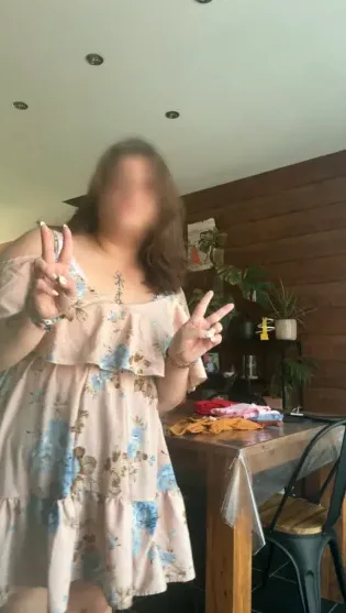 Merve, 23