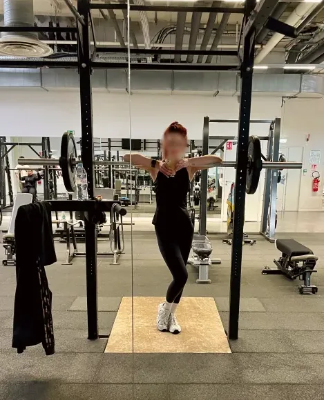 Nadine, 37