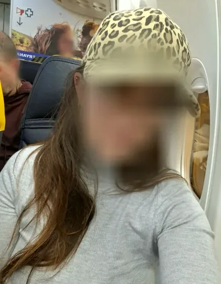 Sophia, 33