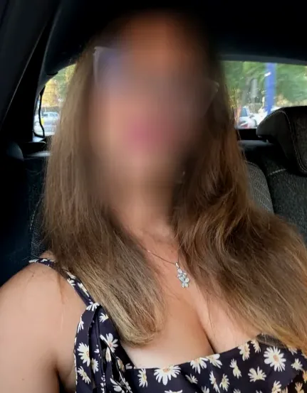 Vivien, 30